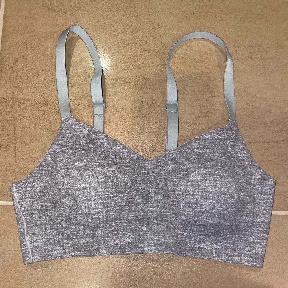 No Boundaries Gray Wireless Lightly Padded Bra